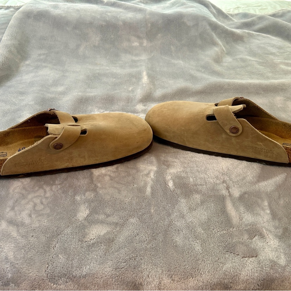 Birkenstock Women’s Suede Boston Clogs - Picture 10 of 10